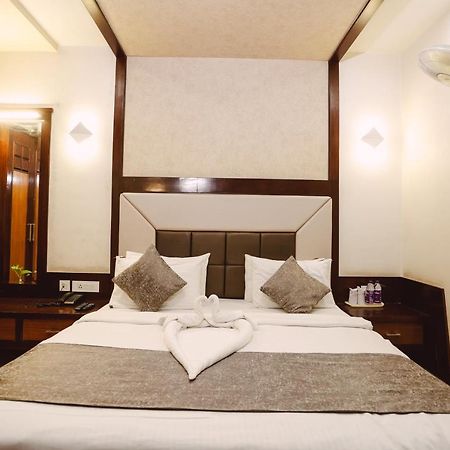 The Land Mark Varanasi Exterior photo
