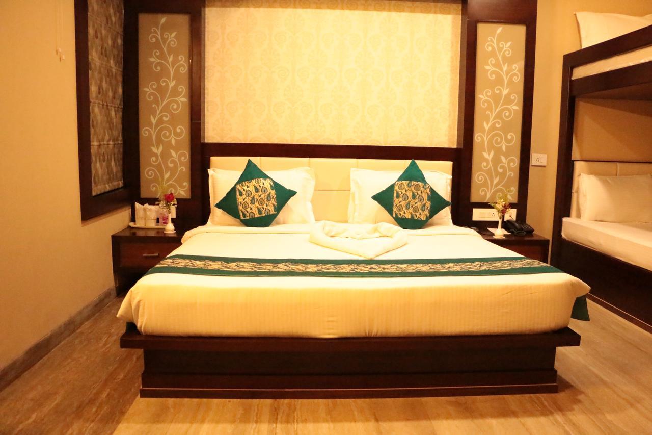 The Land Mark Varanasi Exterior photo
