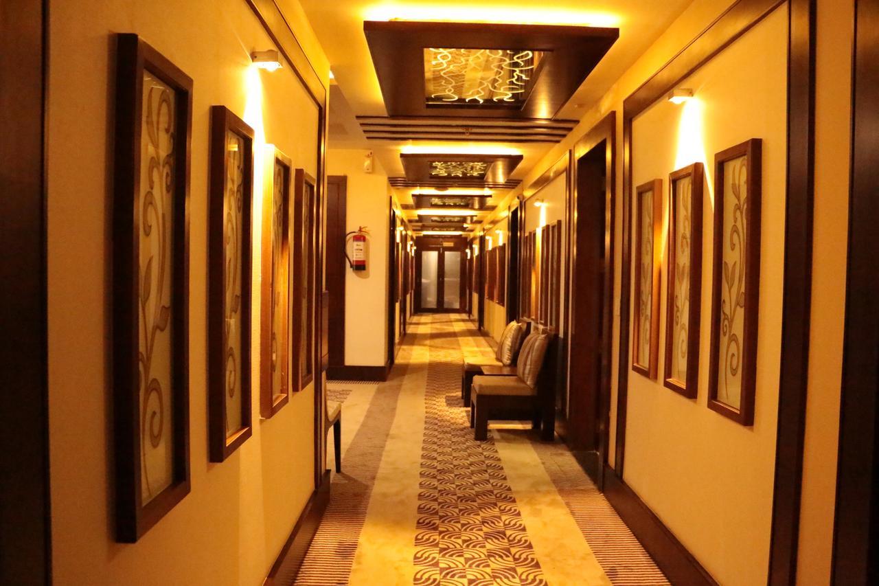 The Land Mark Varanasi Exterior photo